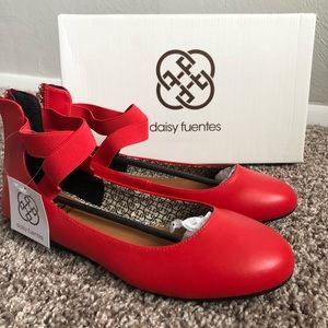 Daisy Fuentes red Russo slipper